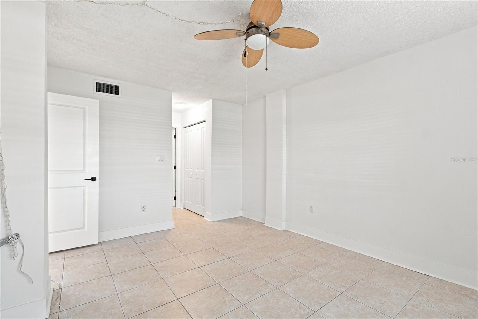 4650 COVE CIR #104 — photo 74