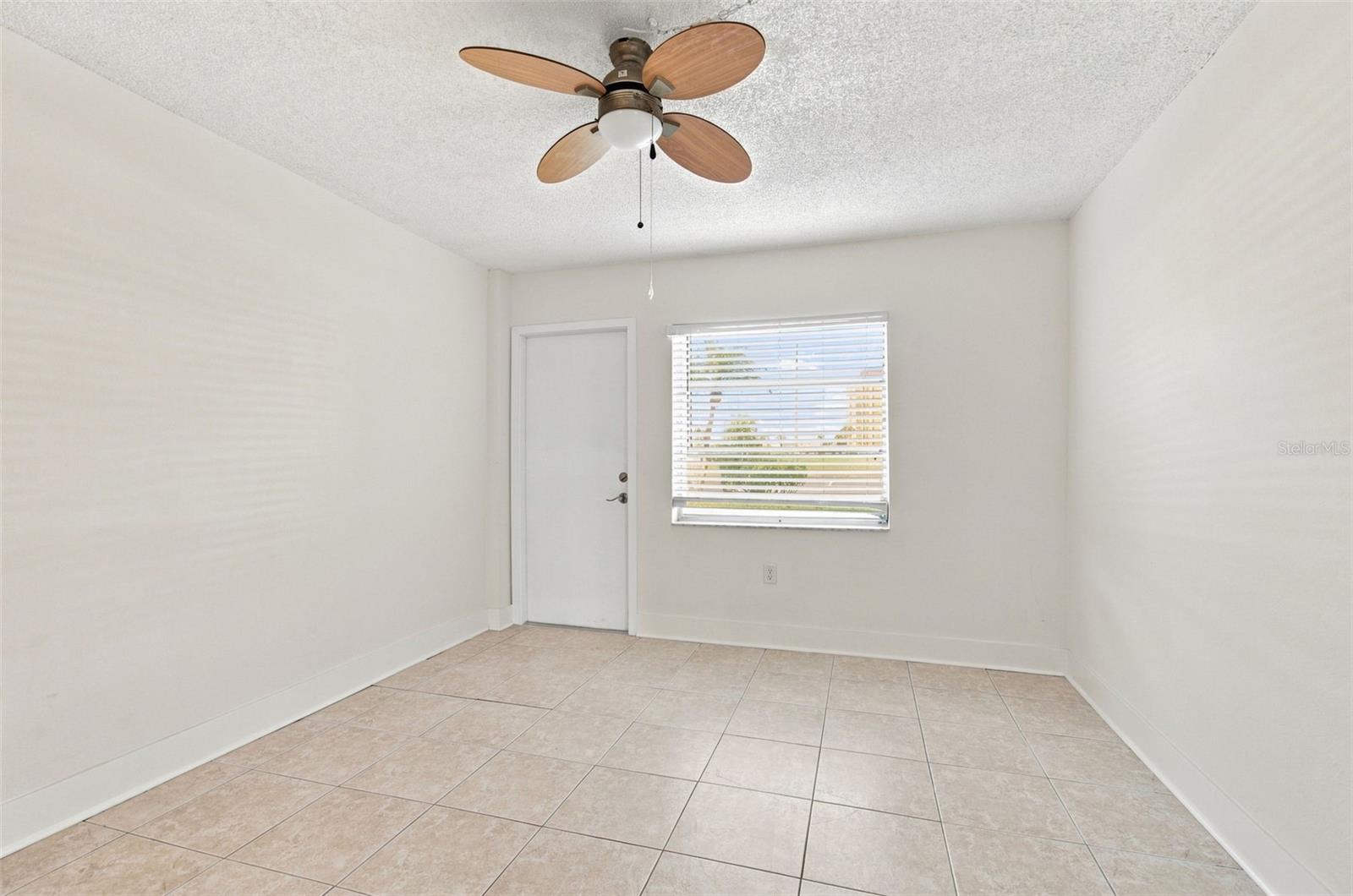 4650 COVE CIR #104 — photo 13