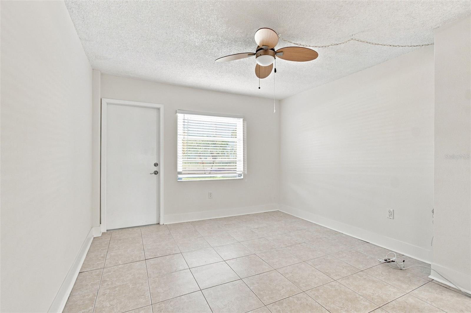 4650 COVE CIR #104 — photo 14