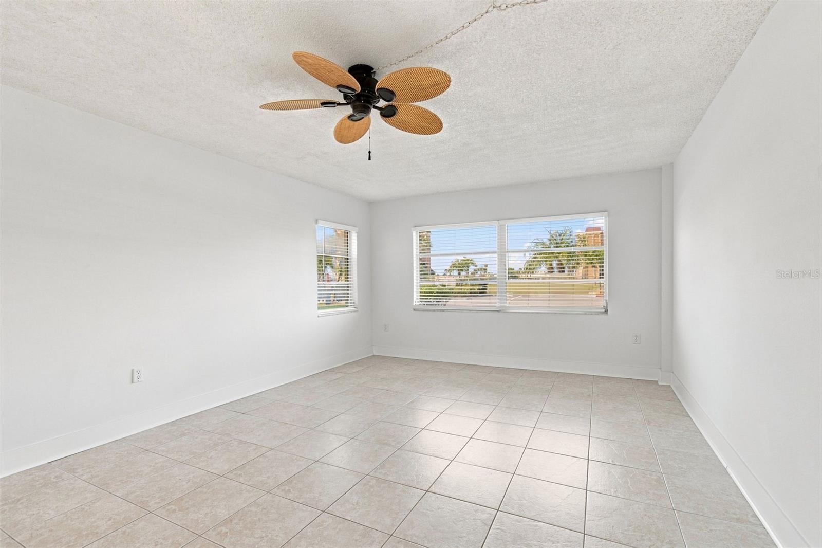 4650 COVE CIR #104 — photo 12
