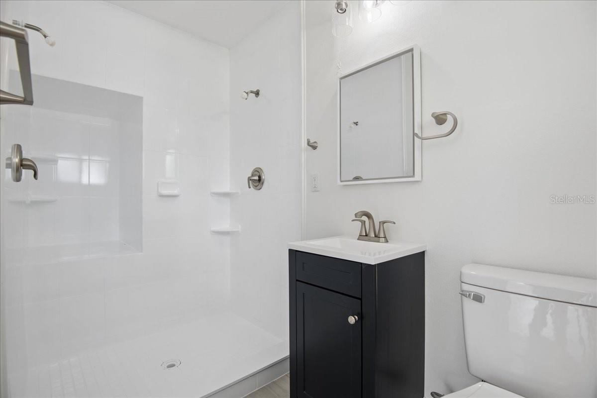 548 BAYWOOD DR S — photo 20