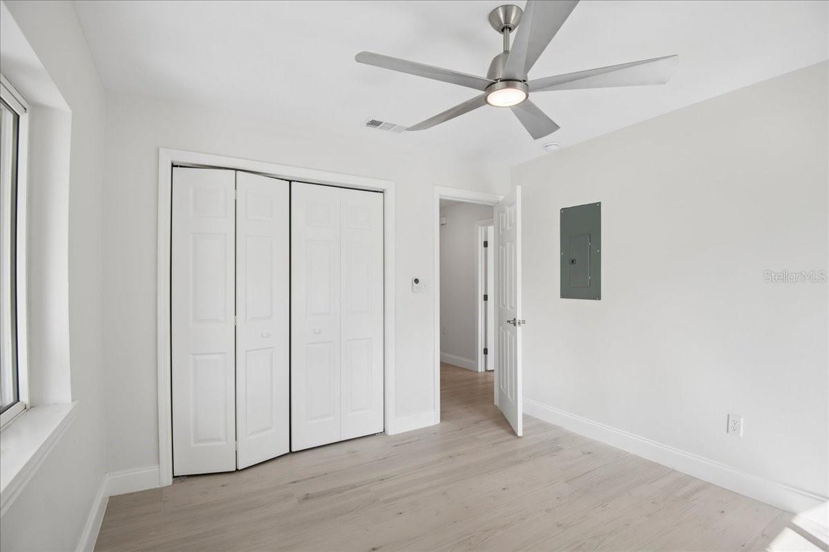 548 BAYWOOD DR S — photo 19
