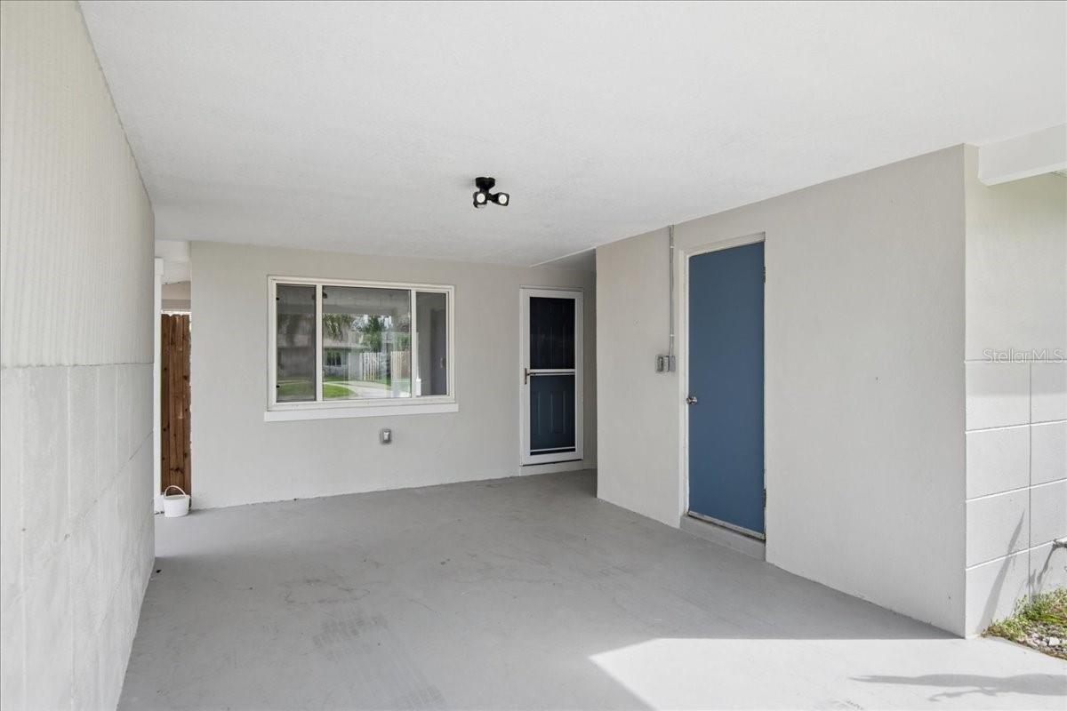 548 BAYWOOD DR S — photo 22