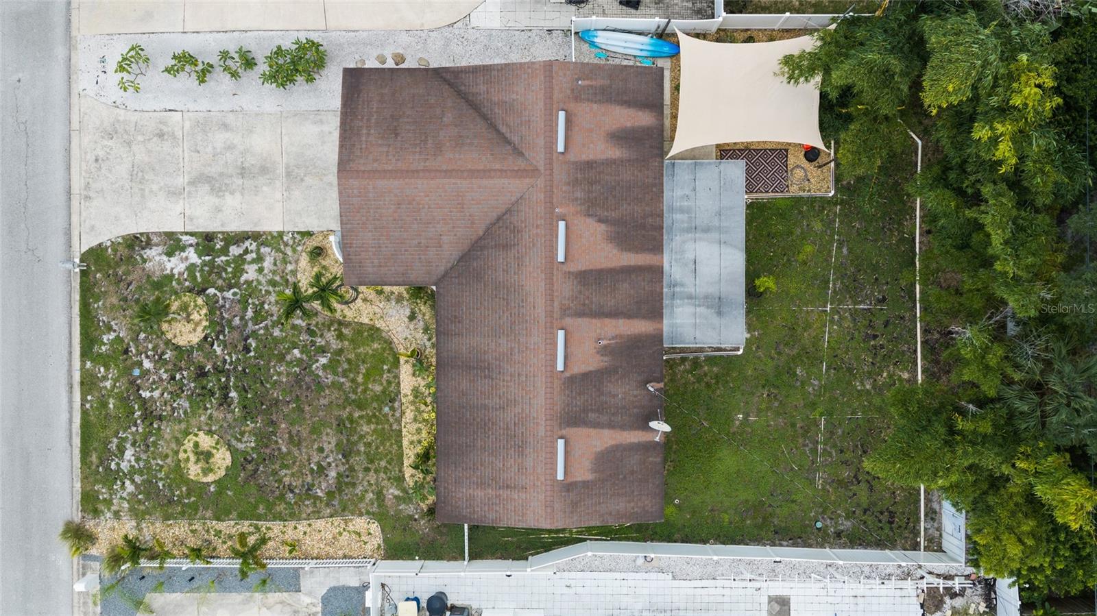 2051 LITTLE NECK RD — photo 32