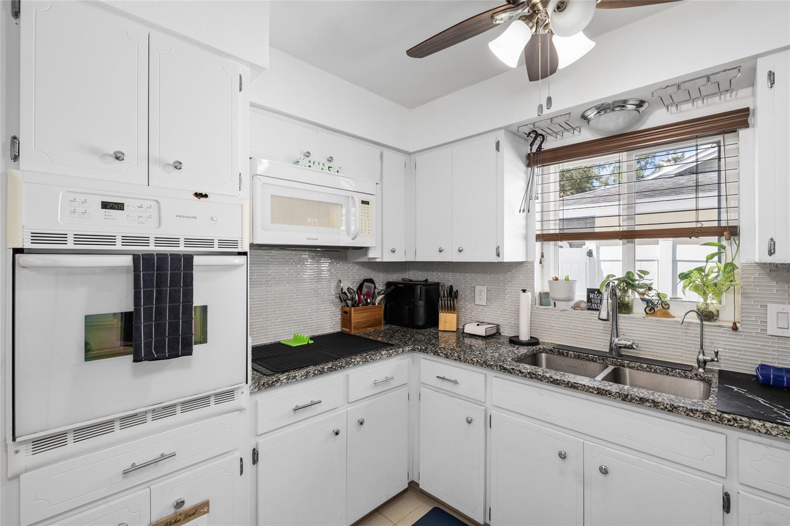 2051 LITTLE NECK RD — photo 13