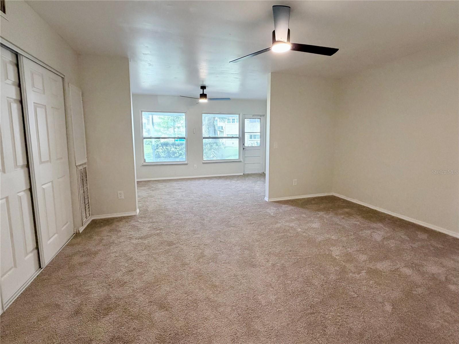 2100 WORLD PARKWAY BLVD #20 — photo 7