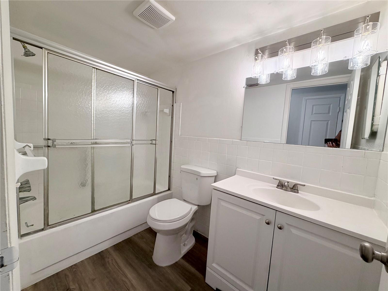 2100 WORLD PARKWAY BLVD #20 — photo 6