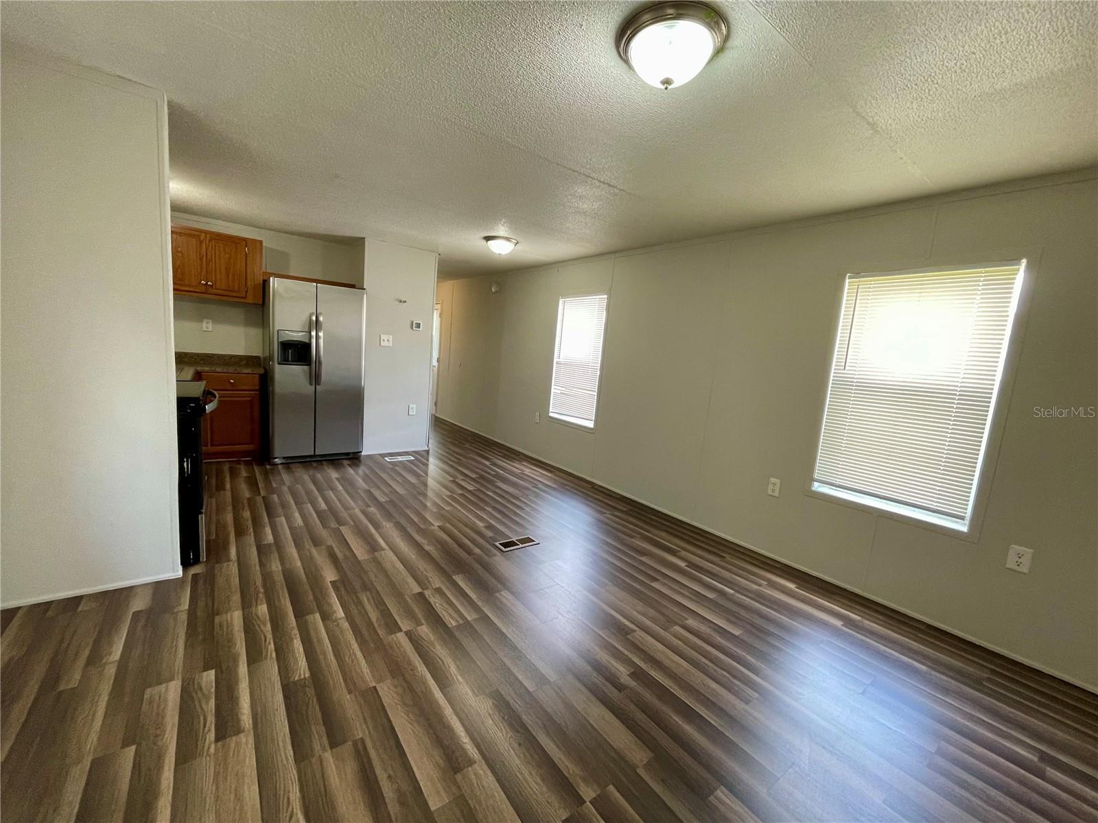 6334 EUGENE ACRES LN — photo 6