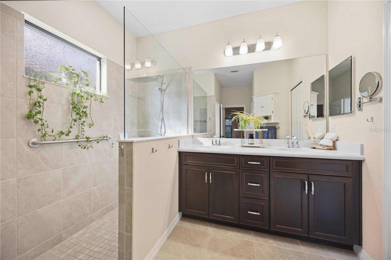 216 MARCHENO WAY — photo 33