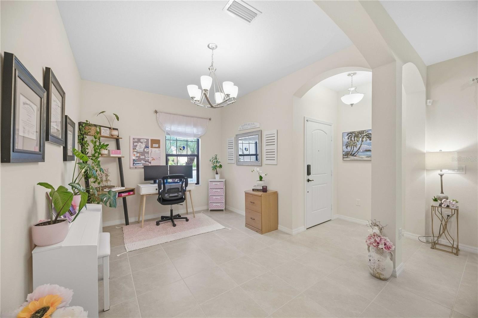 216 MARCHENO WAY — photo 3