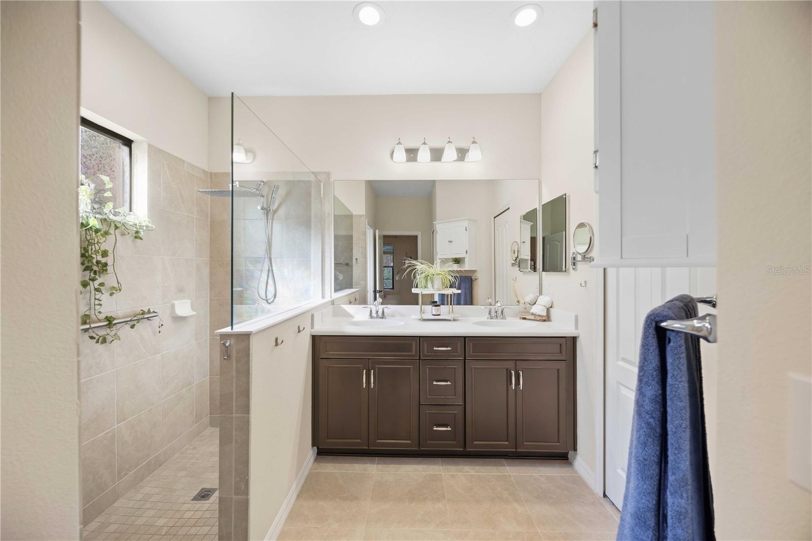 216 MARCHENO WAY — photo 29
