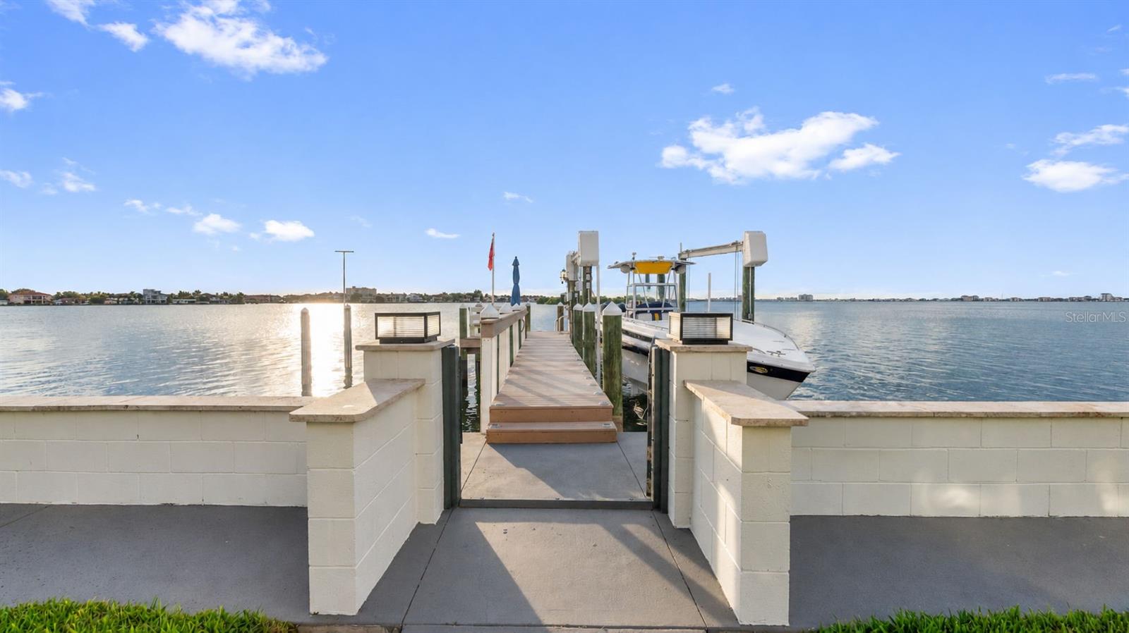 7008 S SHORE DR S — photo 43