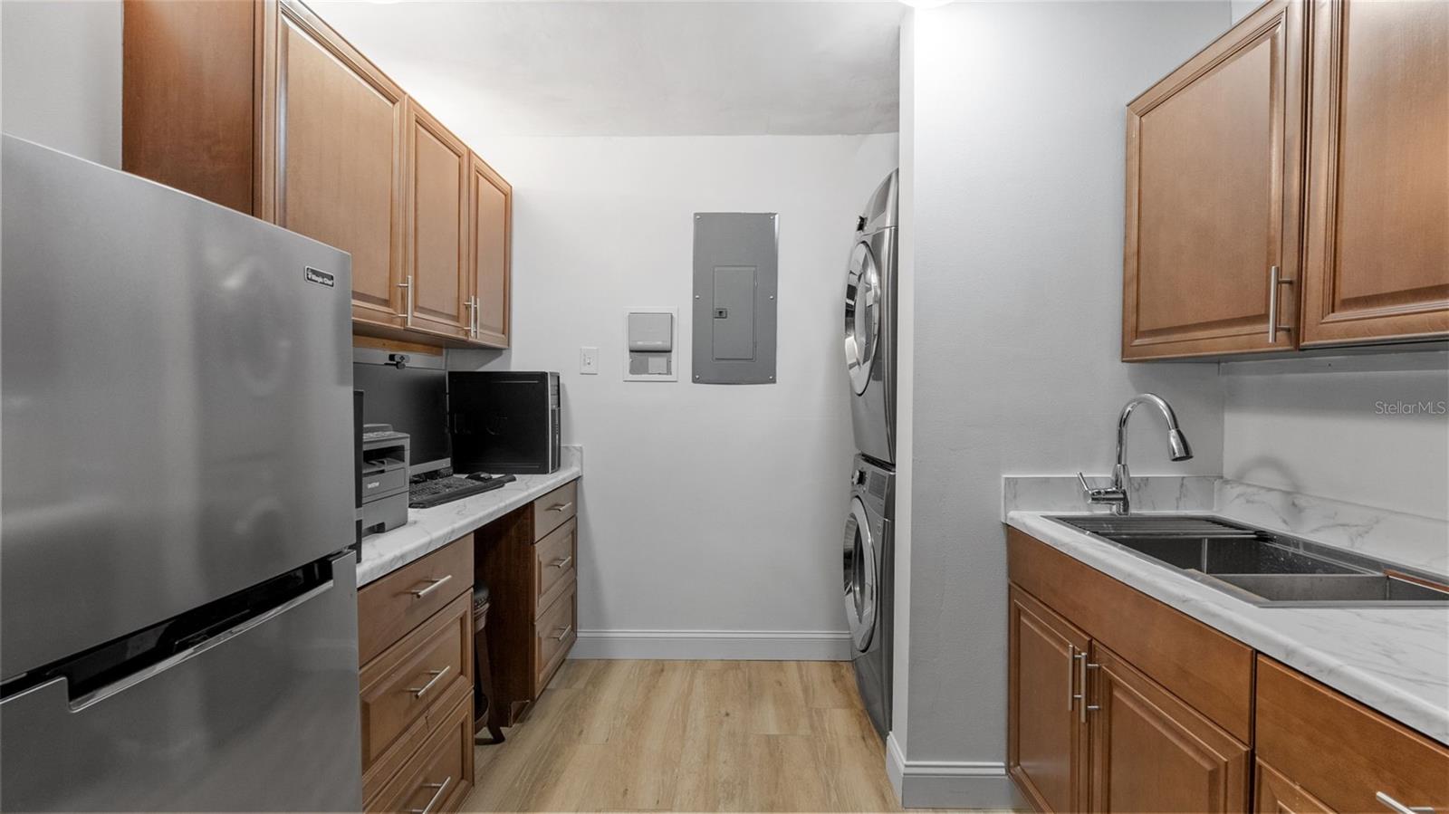 7008 S SHORE DR S — photo 36