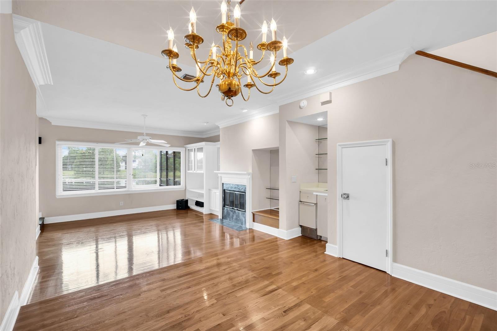 9723 TIFFANY OAKS LN #3B — photo 3