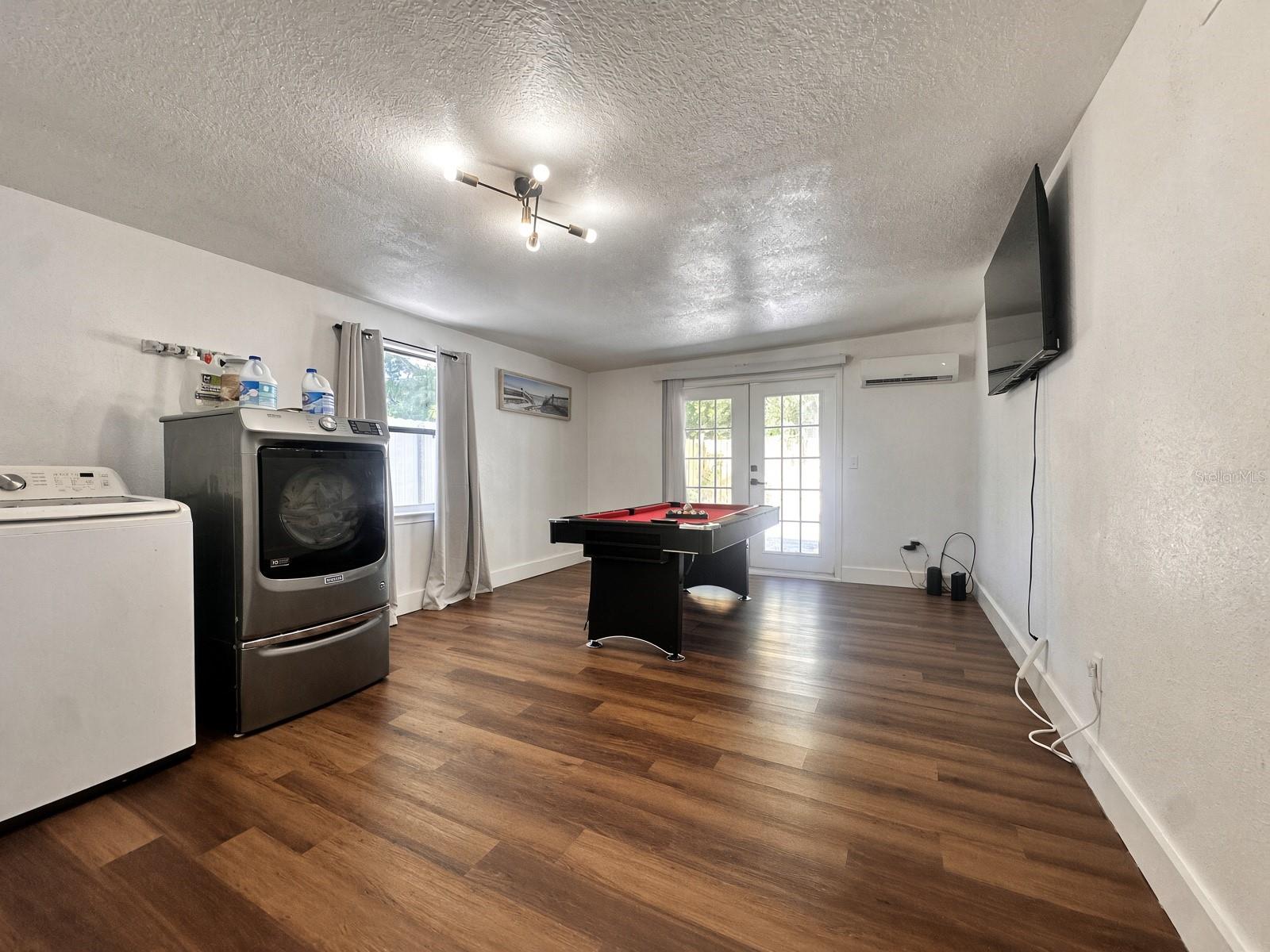 6508 N GLEN AVE — photo 16