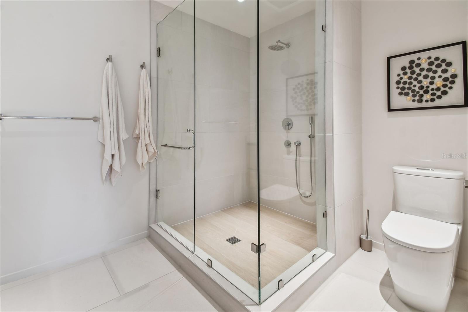 1020 SUNSET POINT RD #207 — photo 4