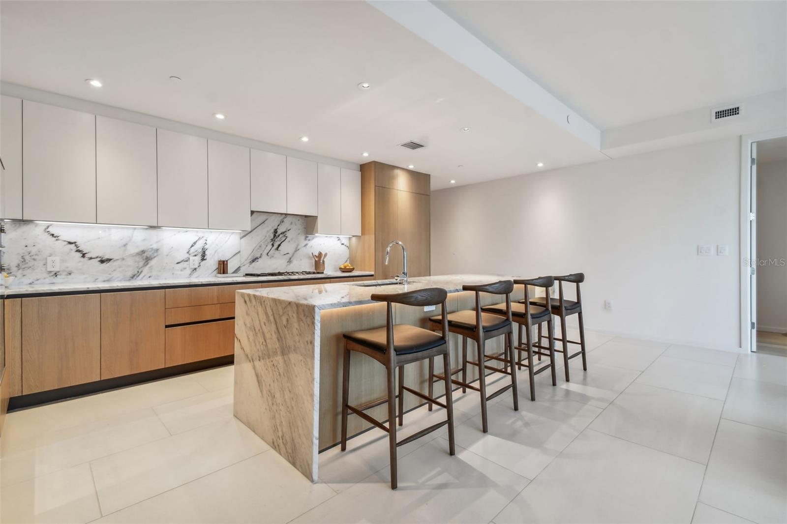 1020 SUNSET POINT RD #207 — photo 40
