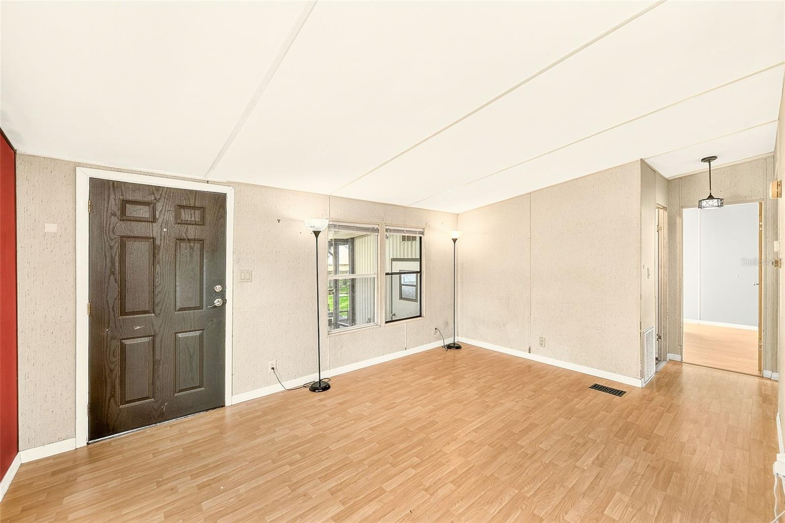 11704 DOAKS ST — photo 7
