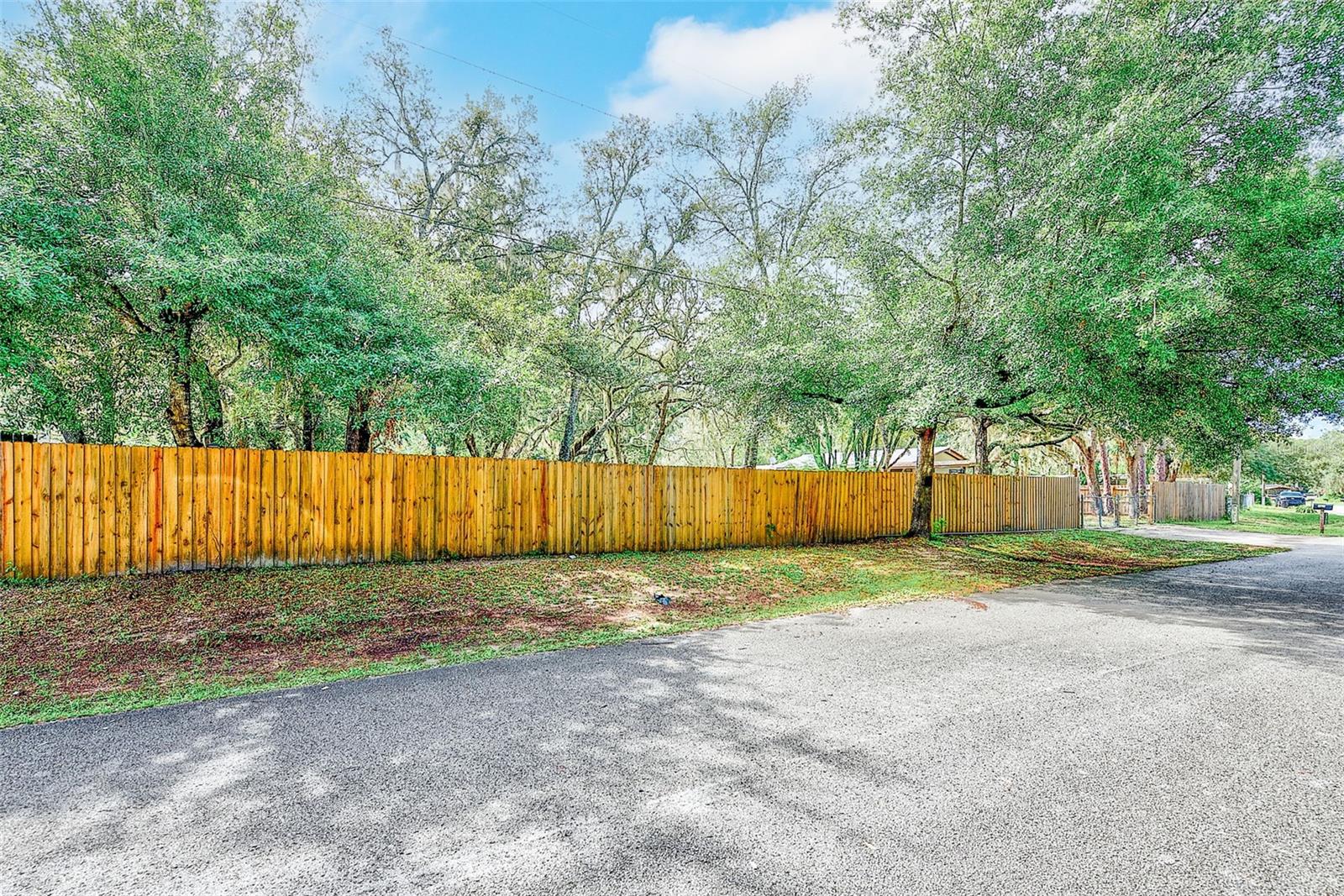 11704 DOAKS ST — photo 34