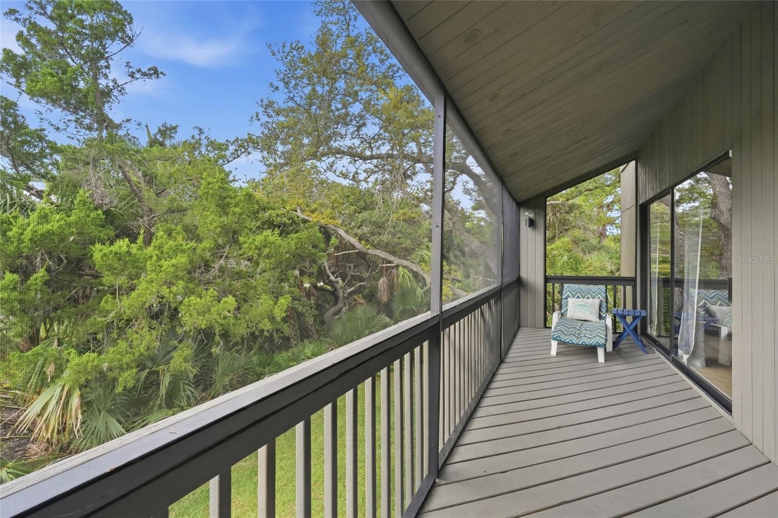 109 WOODLAND PL — photo 25
