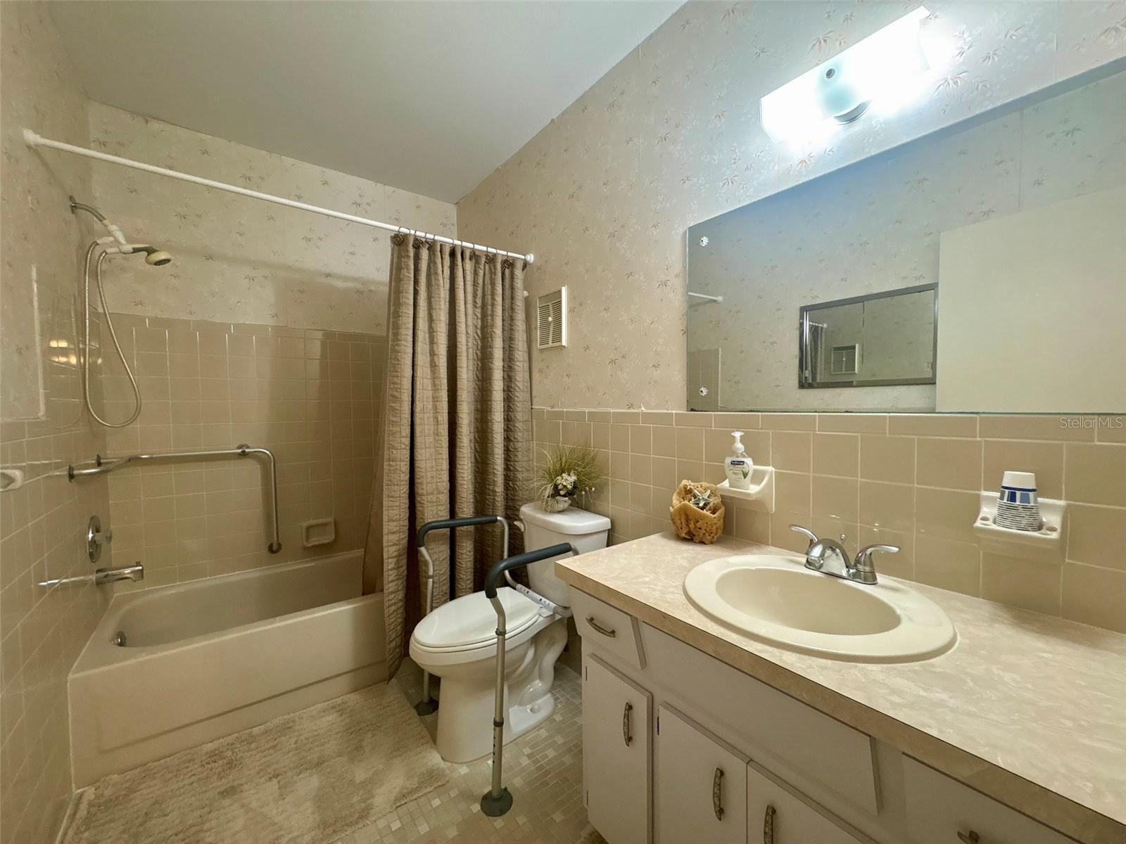 2222 AMERICUS BLVD N #40 — photo 23