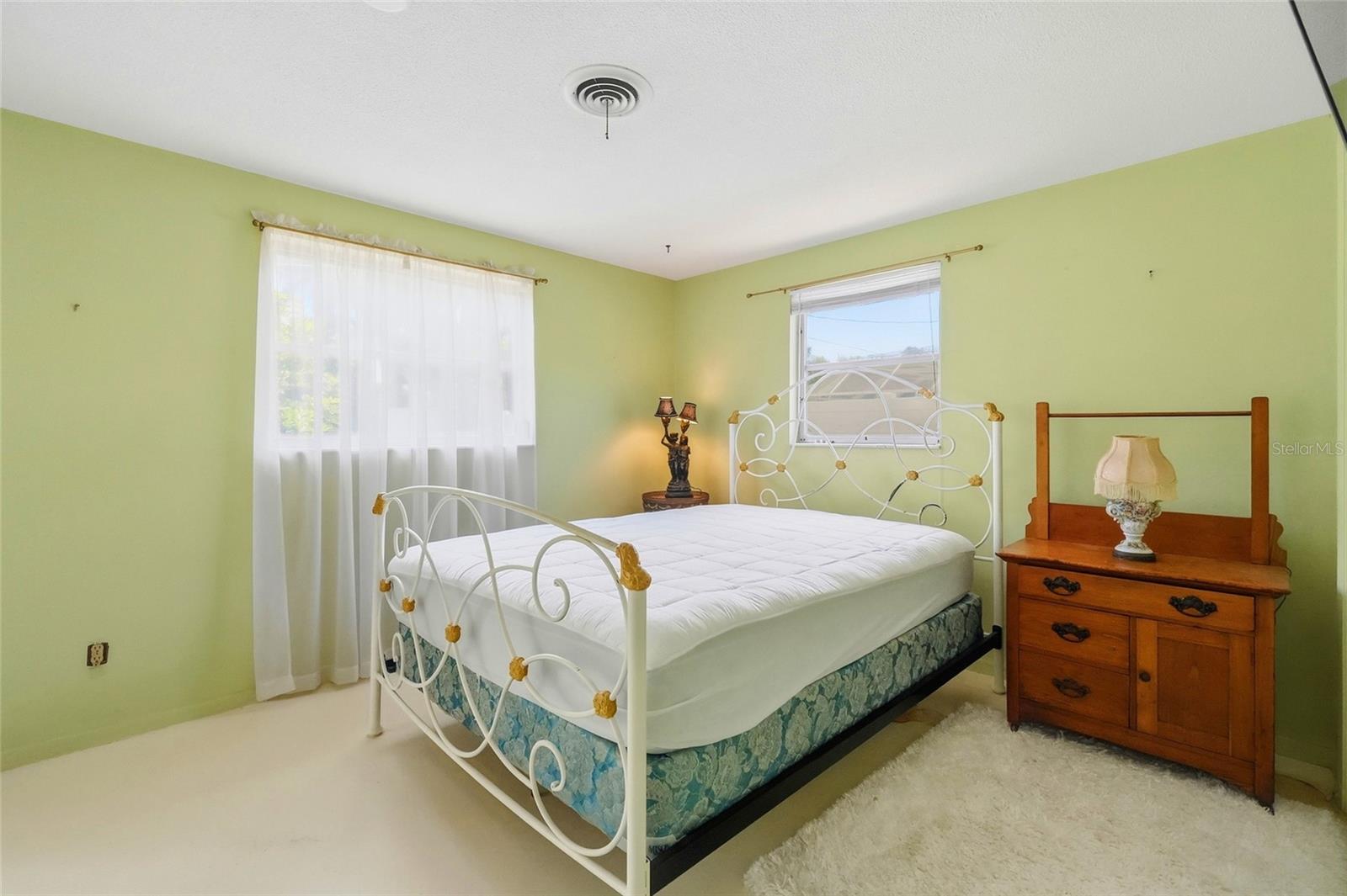 437 BEACH PARK BLVD — photo 22
