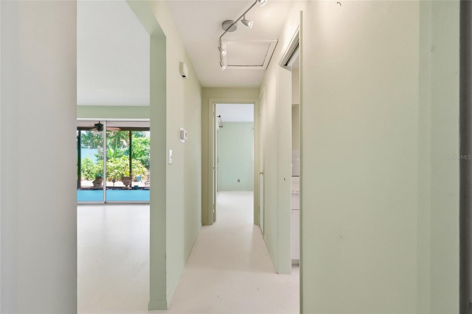437 BEACH PARK BLVD — photo 19