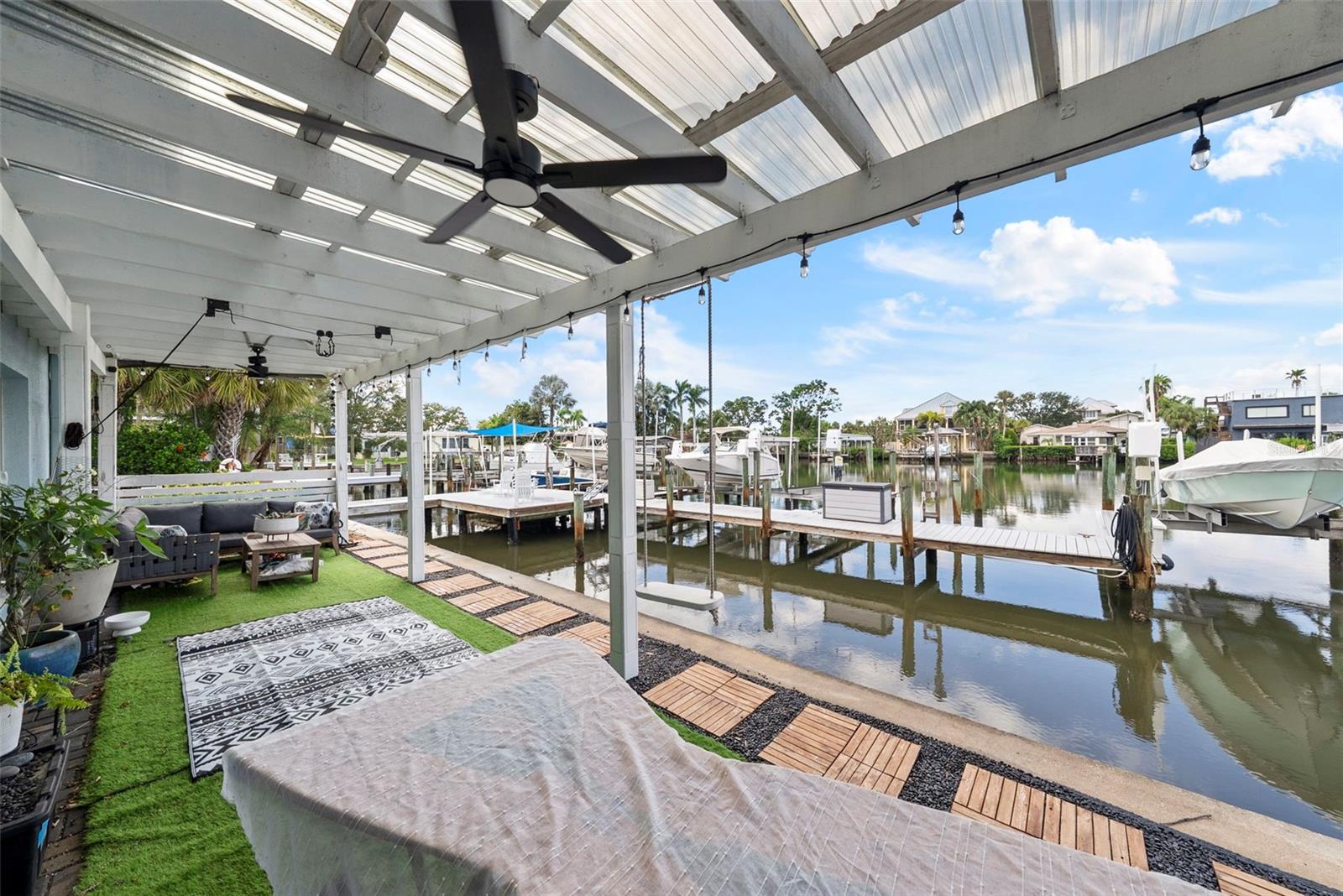300 VENETIAN DR #1 — photo 44