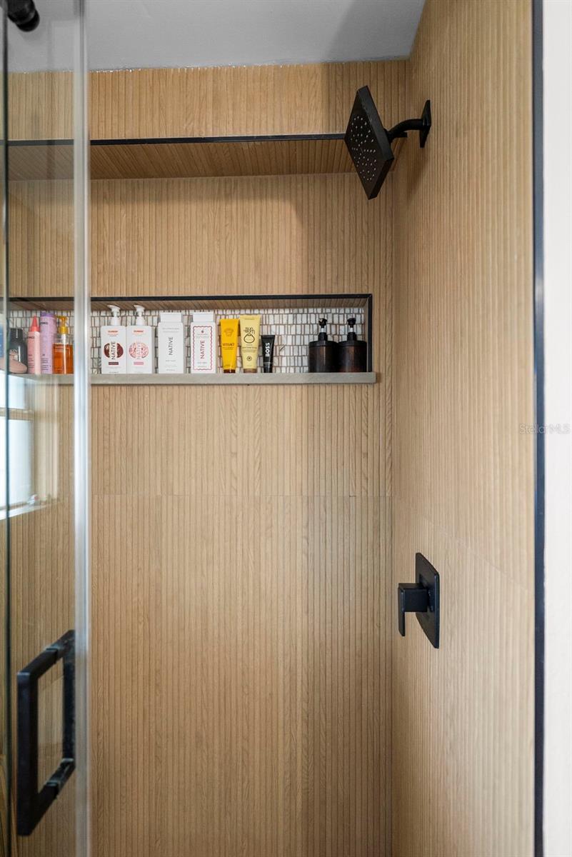 300 VENETIAN DR #1 — photo 30