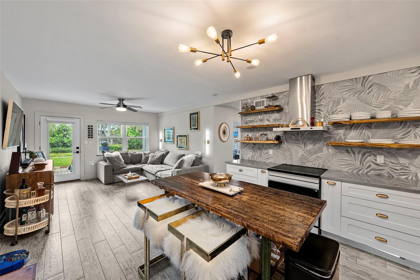 300 VENETIAN DR #1 — photo 22