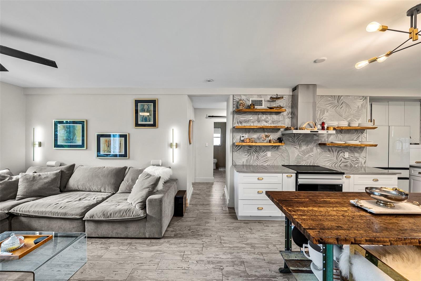 300 VENETIAN DR #1 — photo 23