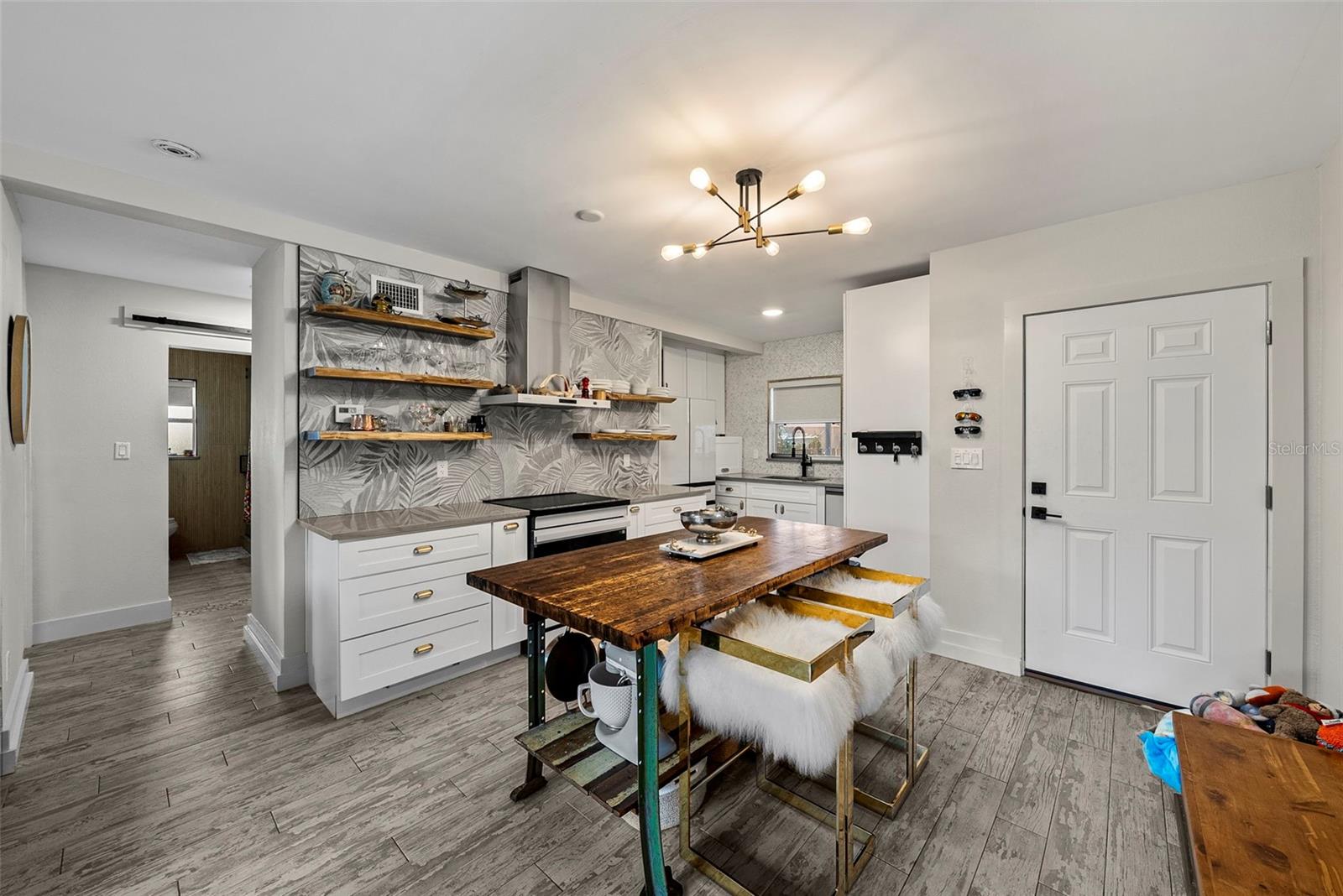 300 VENETIAN DR #1 — photo 15
