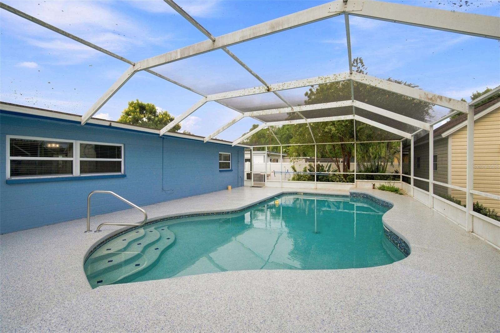 526 S LARRY CIR — photo 34