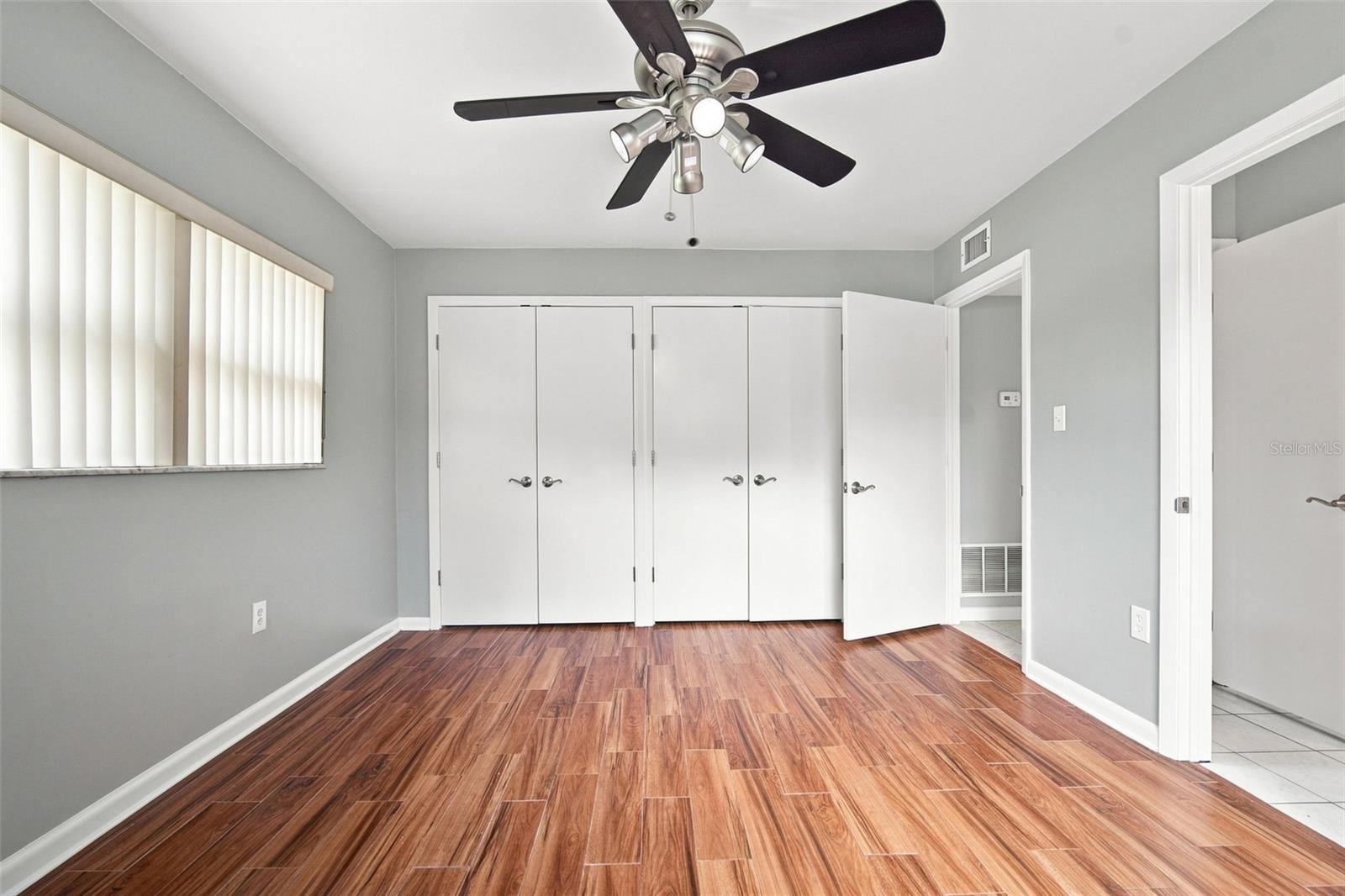 526 S LARRY CIR — photo 28