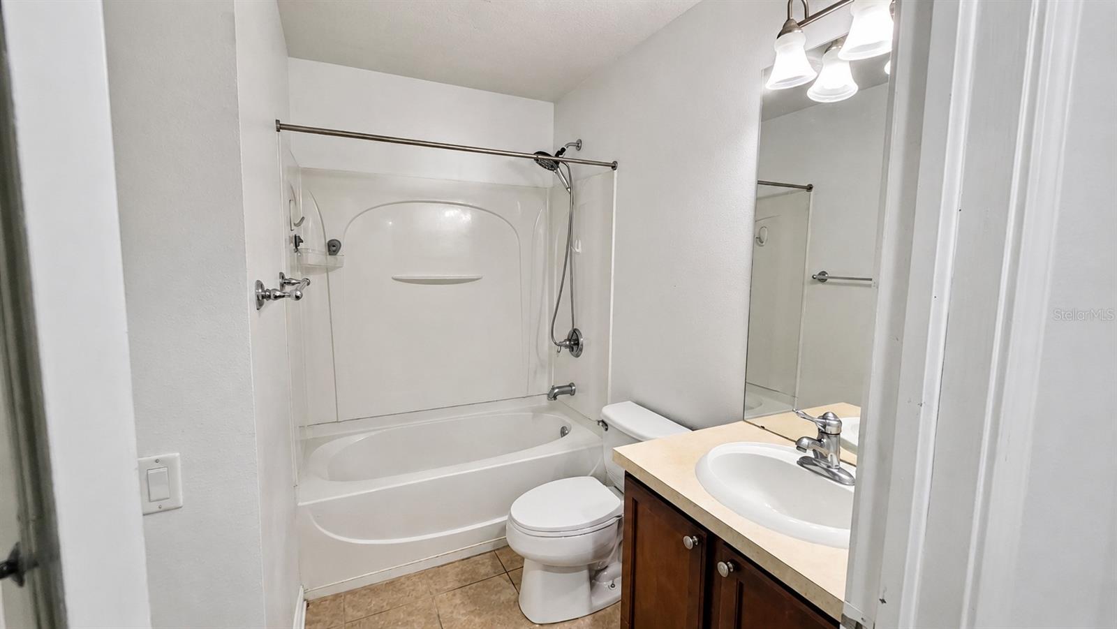 2086 KINGS PALACE DR #2086 — photo 24