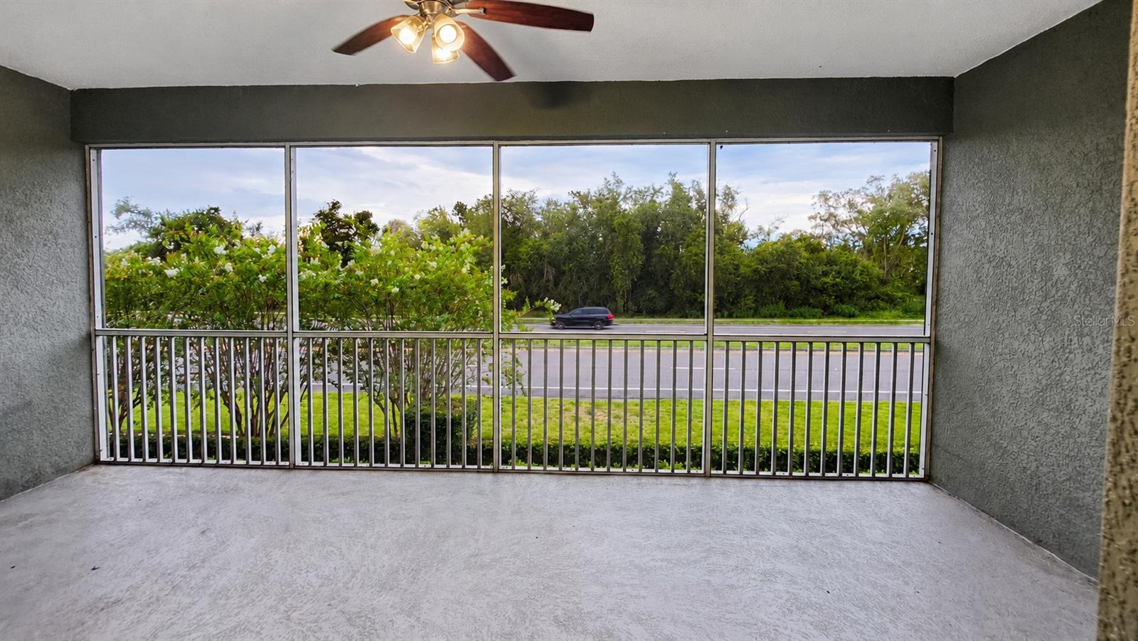 2086 KINGS PALACE DR #2086 — photo 13