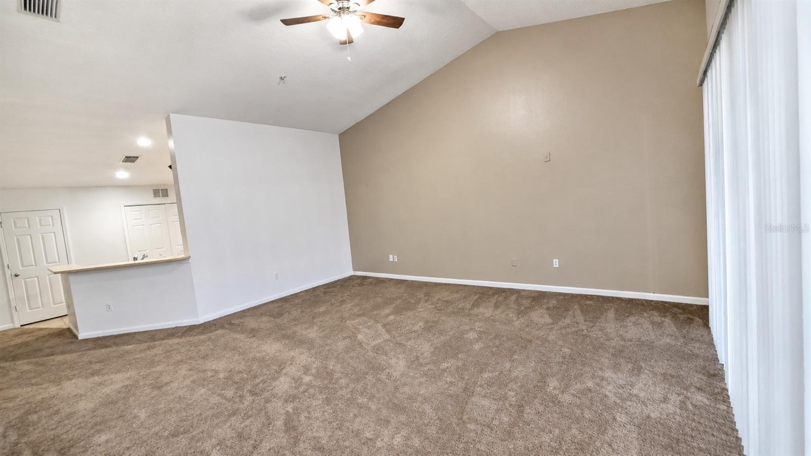 2086 KINGS PALACE DR #2086 — photo 11