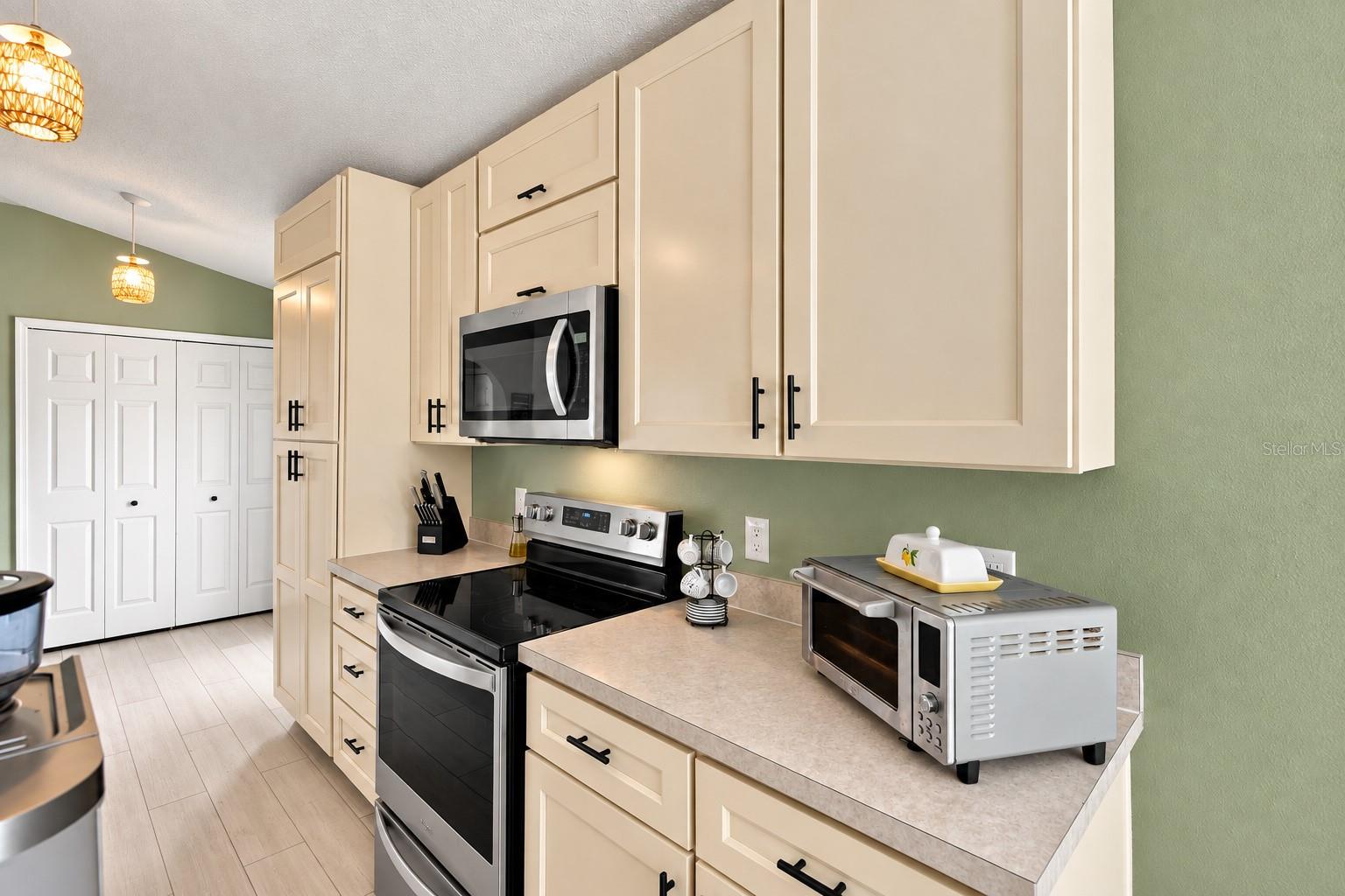 13004 WATERBOURNE DR — photo 12