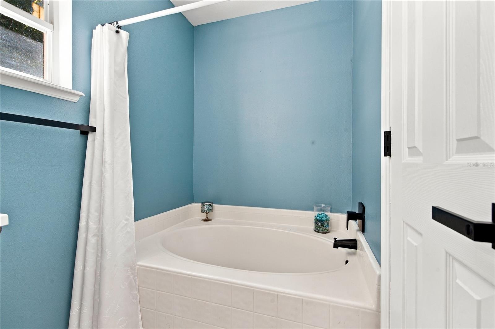 13004 WATERBOURNE DR — photo 26