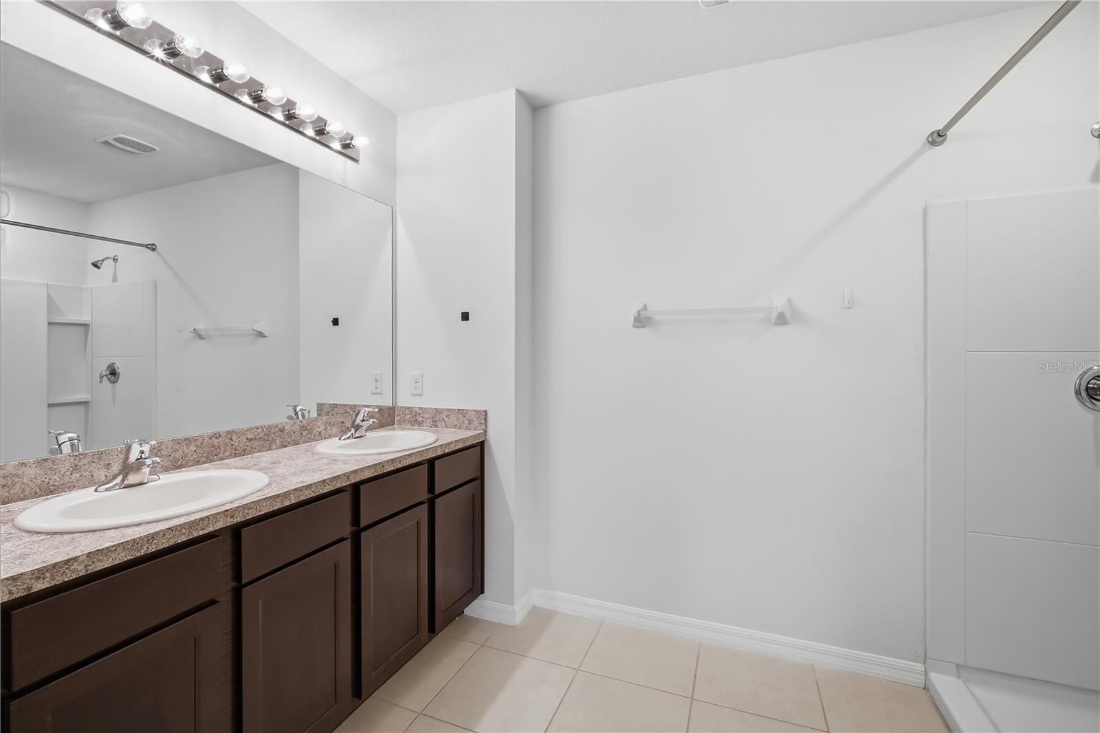 11154 LELAND GROVES DR — photo 4