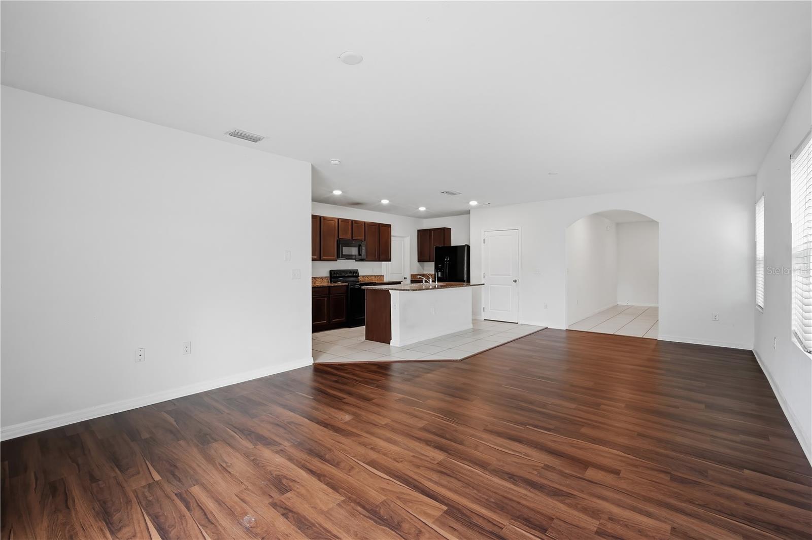 11154 LELAND GROVES DR — photo 8