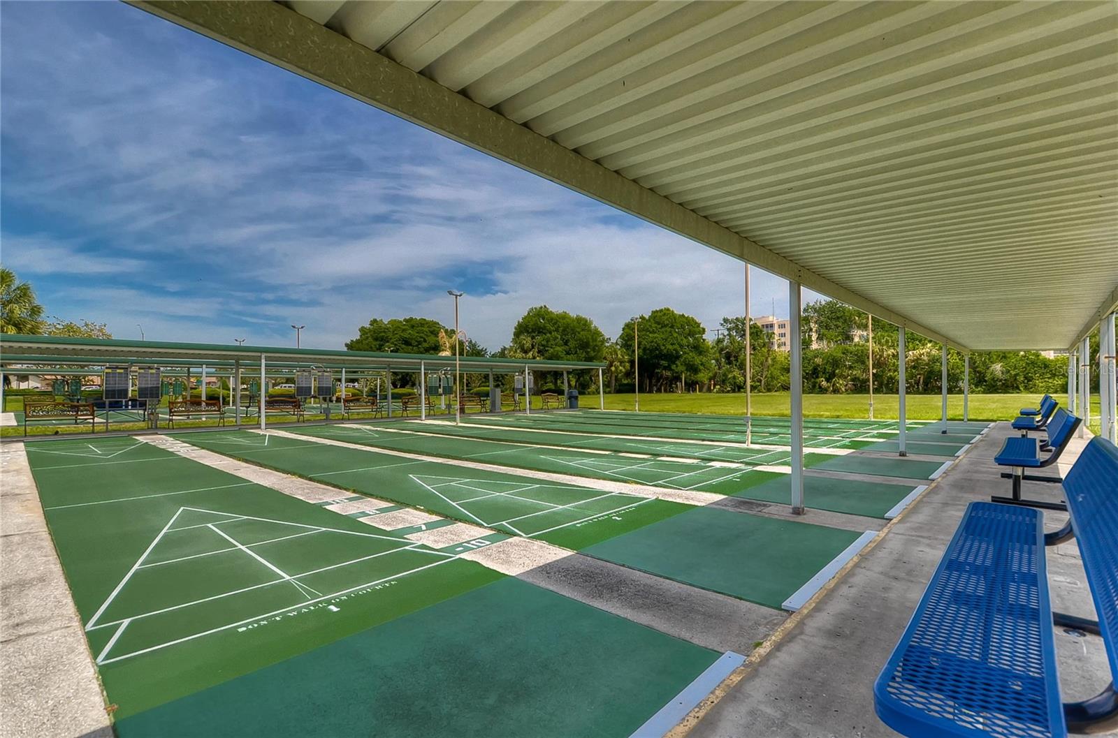 2402 RICHMOND GREENS CT #0 — photo 38