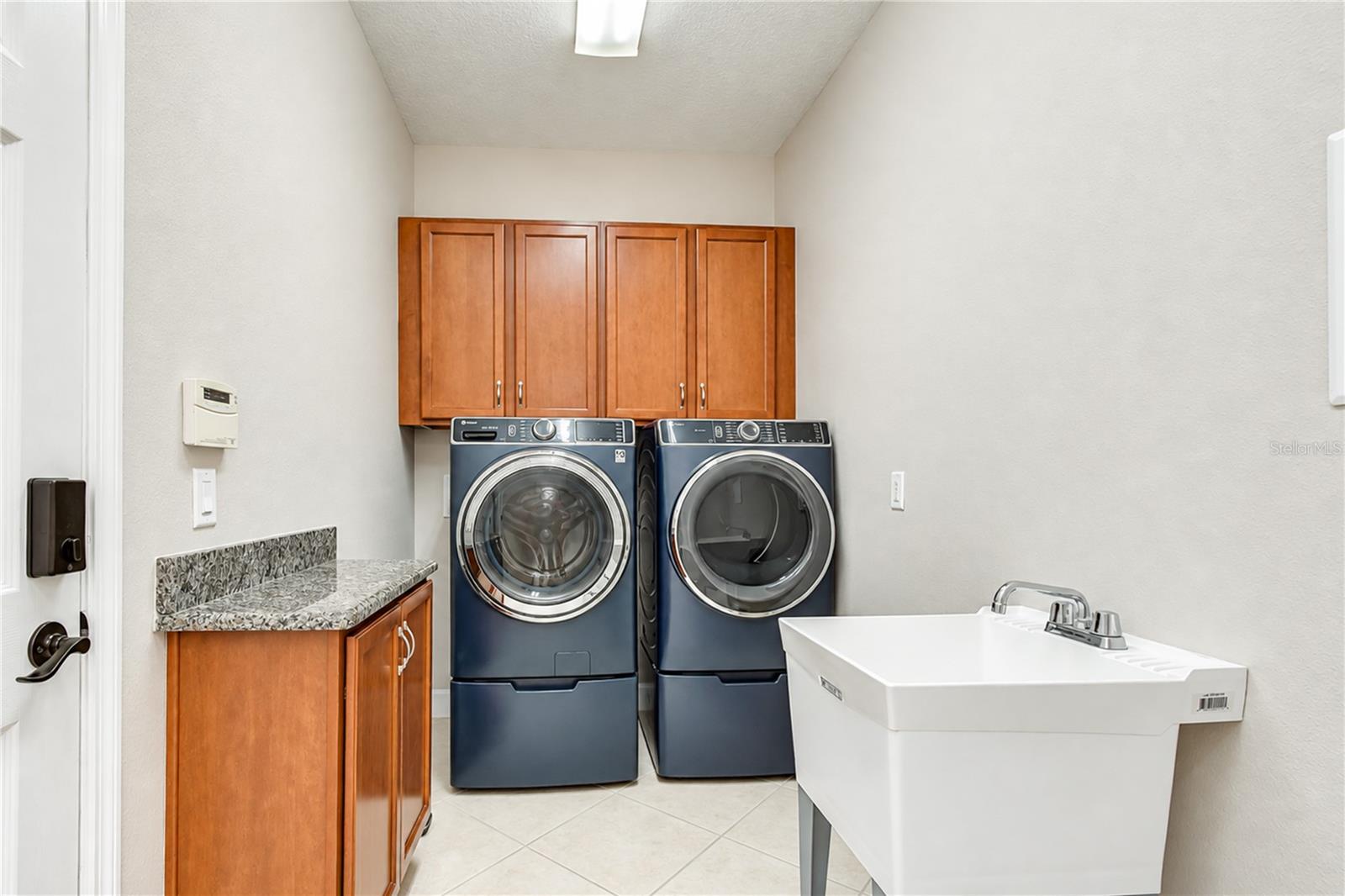 2402 RICHMOND GREENS CT #0 — photo 26