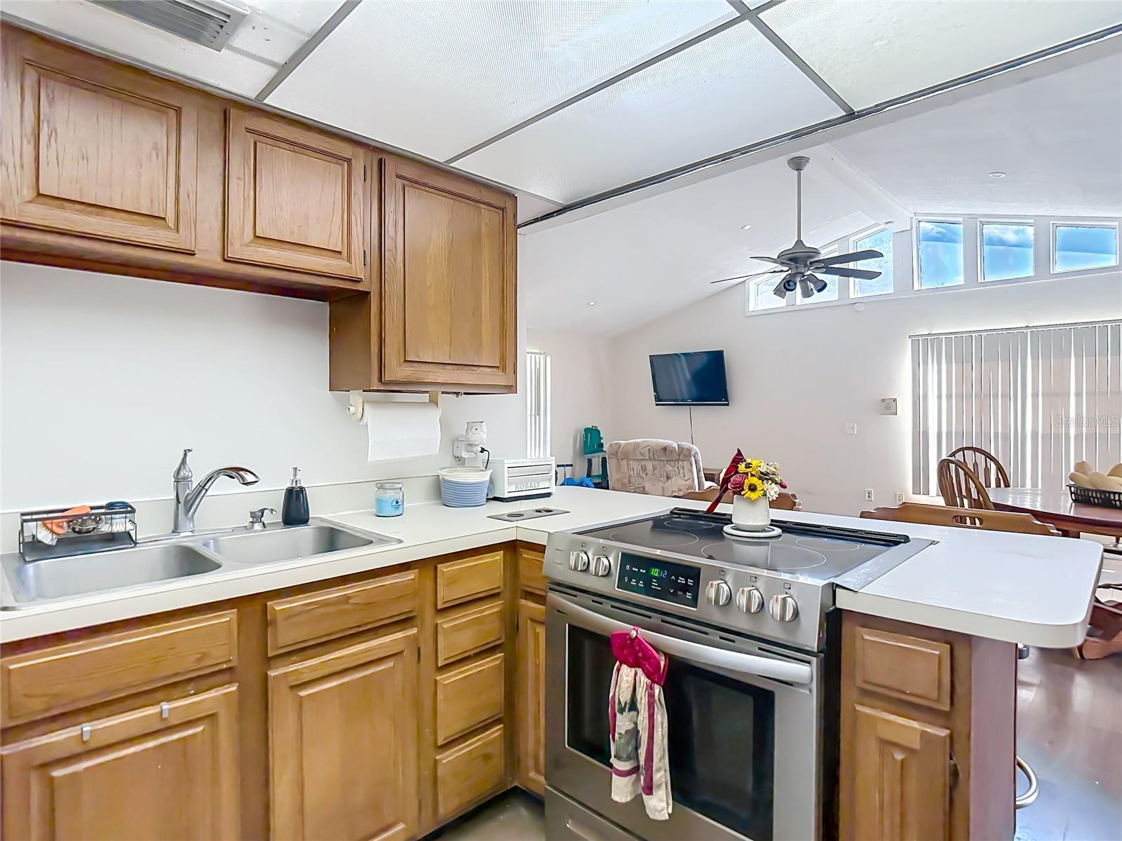 7102 FIVE ACRE RD — photo 14