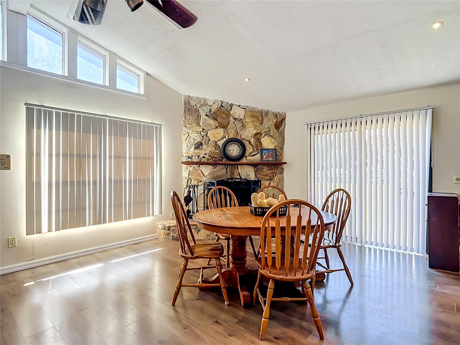 7102 FIVE ACRE RD — photo 18
