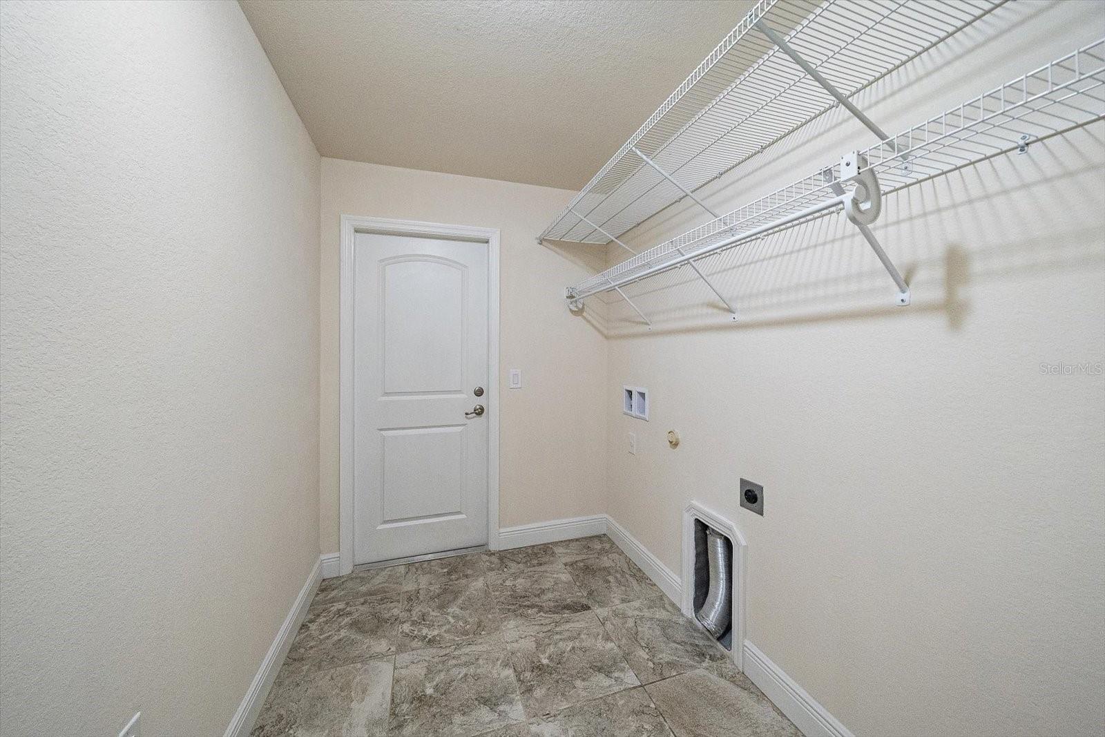 2494 CHEROKEE ST — photo 28