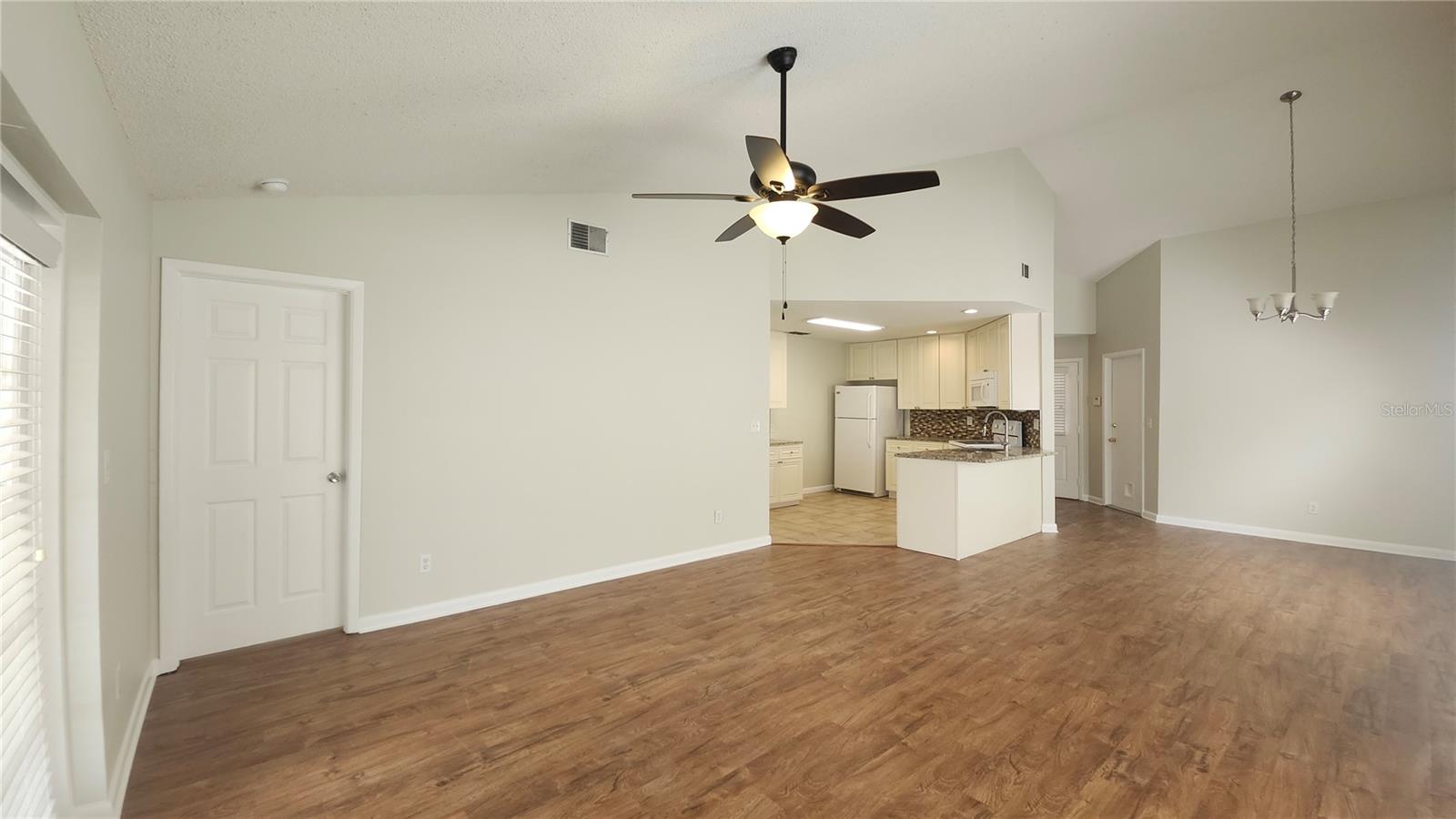 1306 COOLRIDGE DR — photo 11