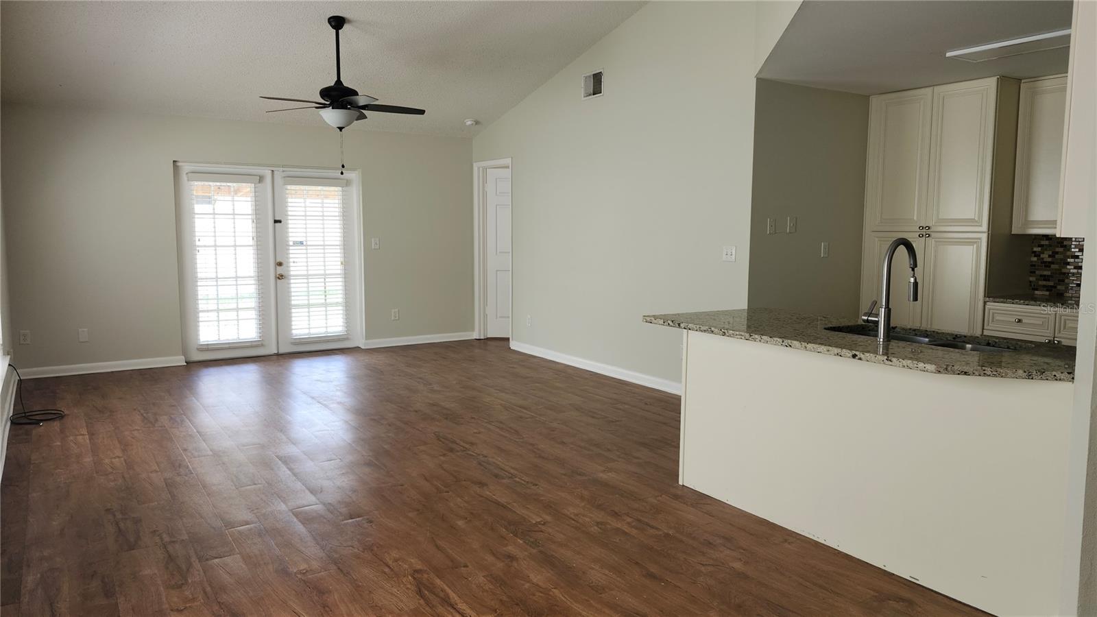1306 COOLRIDGE DR — photo 2