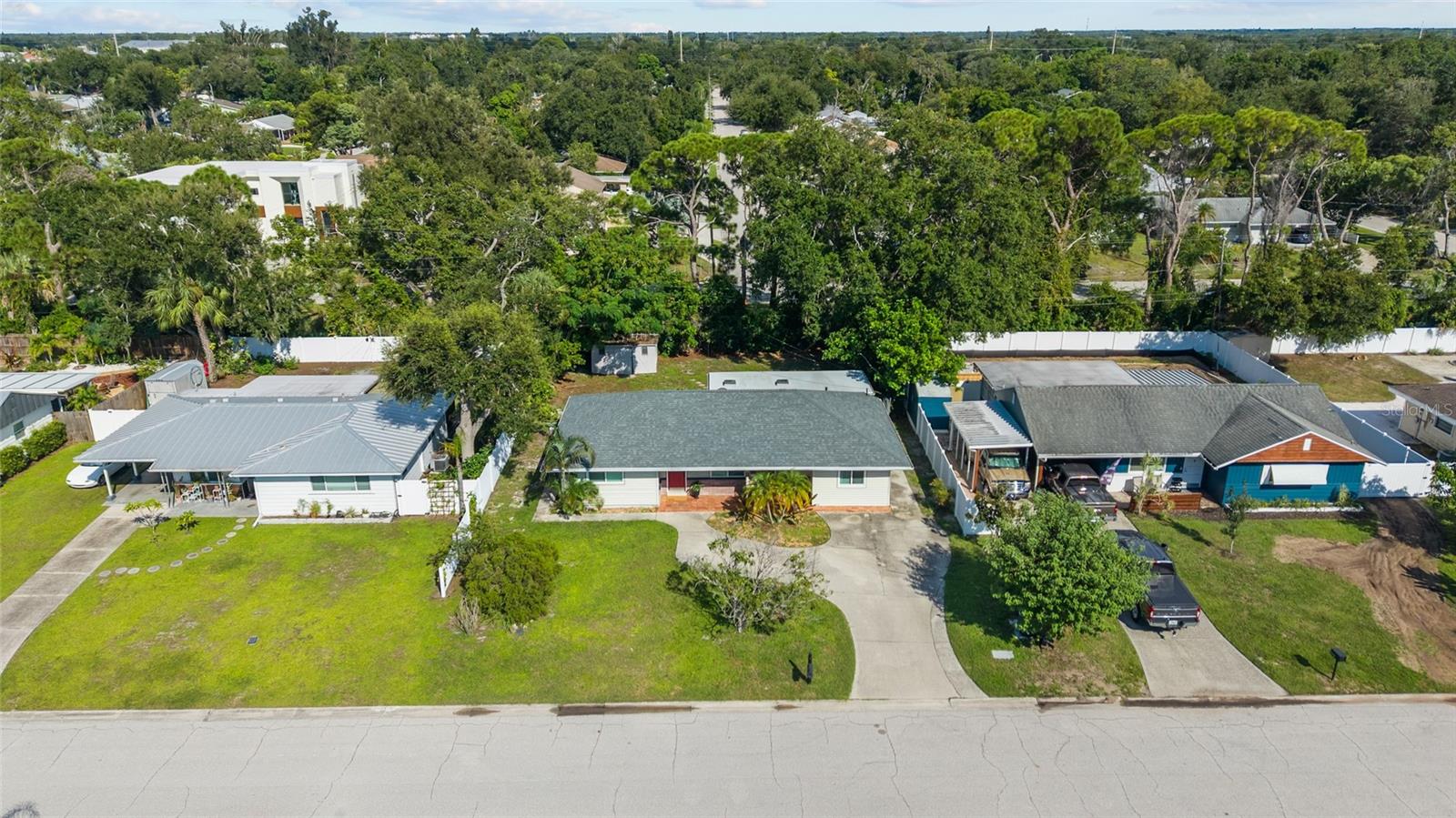 2520 E MILMAR DR — photo 30