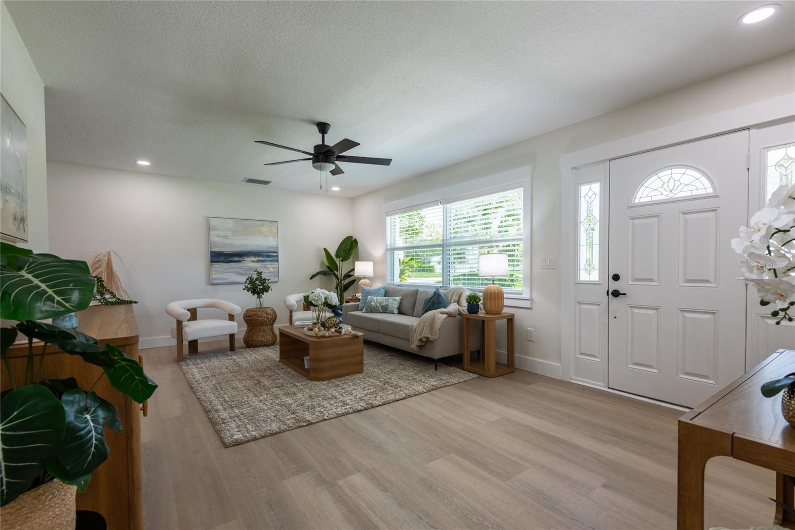 796 PINEWOOD DR — photo 11